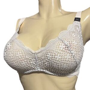 Victorias Secret Very Sexy Unlined Scoop Neck Lace mesh bra cream 34DD